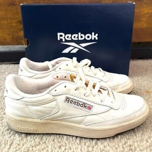 Reebok Sneakers